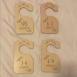 Natural Wooden Baby Closet Dividers